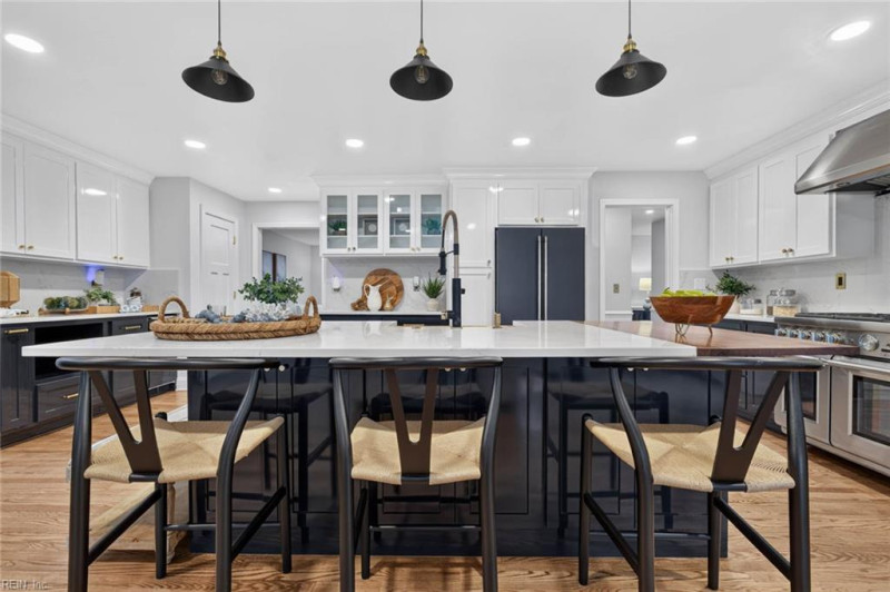 Photo 8 of 48 residential for sale in Virginia Beach virginia