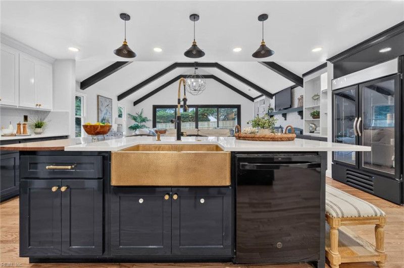 Photo 9 of 48 residential for sale in Virginia Beach virginia