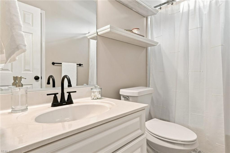 Photo 19 of 25 residential for sale in Virginia Beach virginia