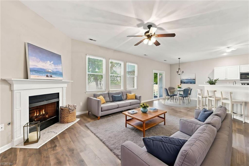 Photo 6 of 25 residential for sale in Virginia Beach virginia