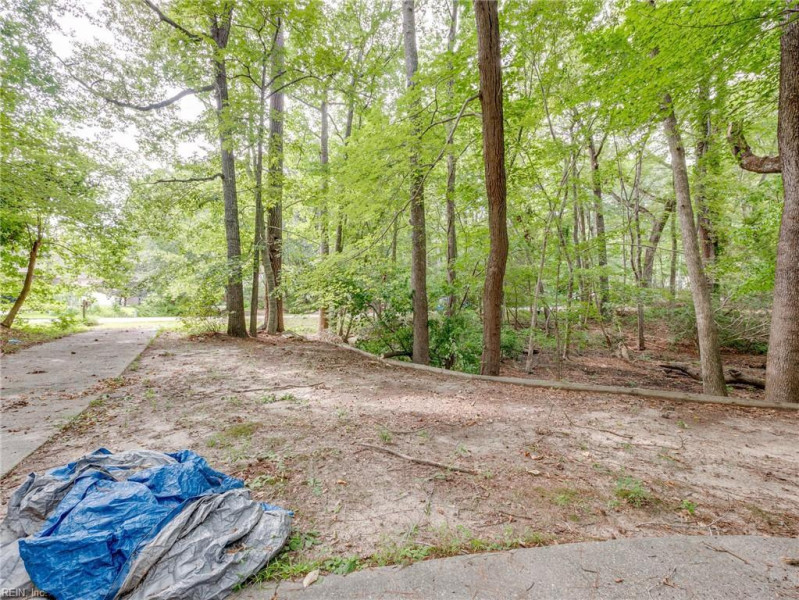 Photo 5 of 25 residential for sale in York County virginia Photo 5 of 25 residential for sale in York County virginia