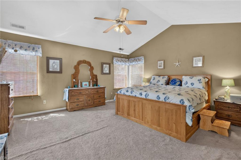 Photo 15 of 39 residential for sale in Chesapeake virginia