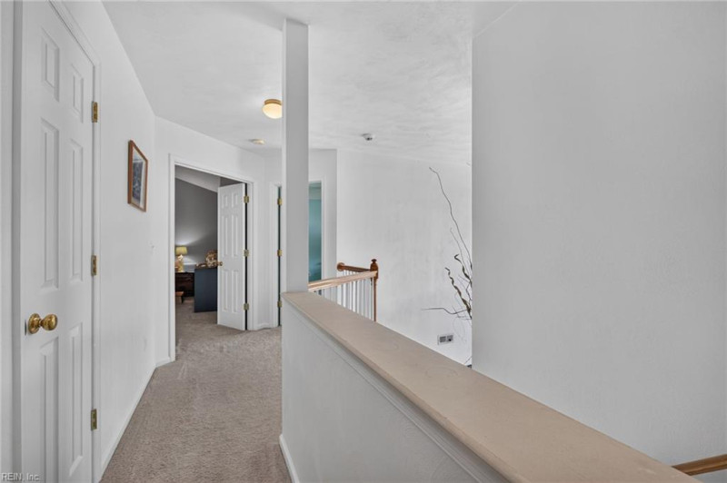 Photo 19 of 39 residential for sale in Chesapeake virginia