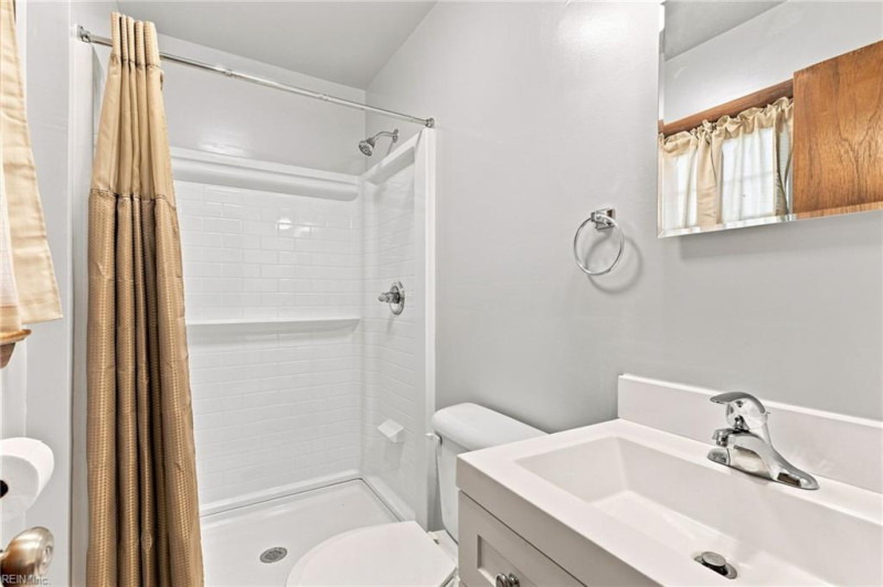 Photo 20 of 35 residential for sale in Newport News virginia Photo 20 of 35 residential for sale in Newport News virginia