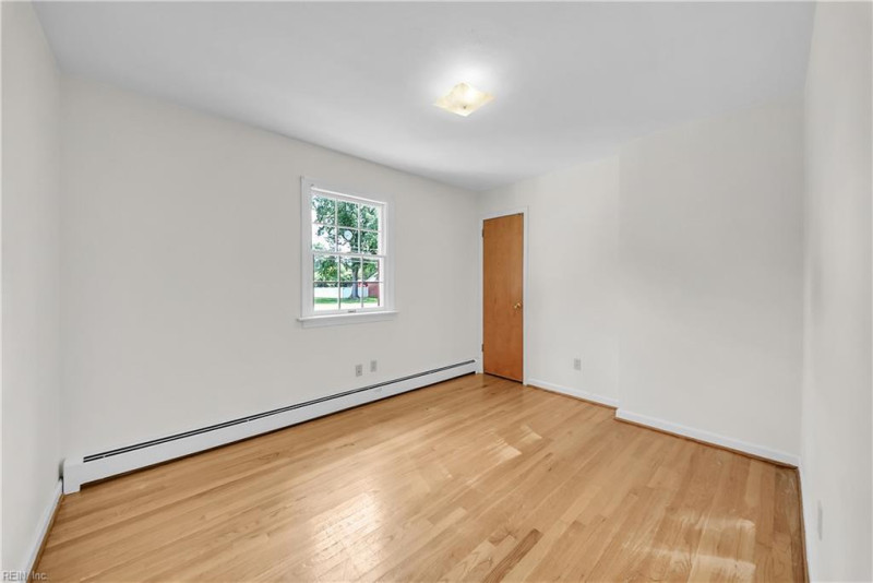 Photo 28 of 50 residential for sale in Chesapeake virginia
