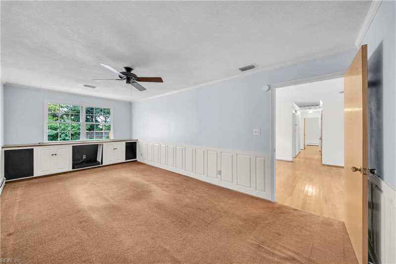 Photo 35 of 50 residential for sale in Chesapeake virginia