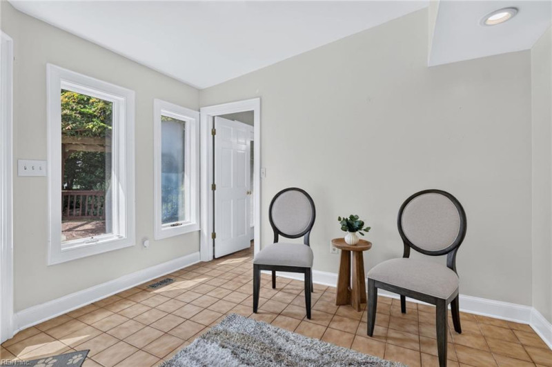 Photo 11 of 49 residential for sale in Virginia Beach virginia