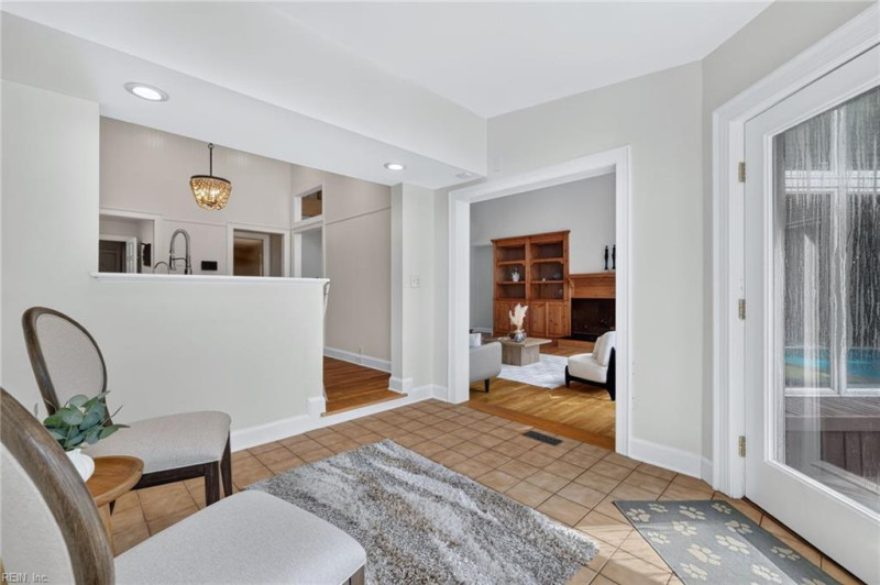 Photo 13 of 49 residential for sale in Virginia Beach virginia