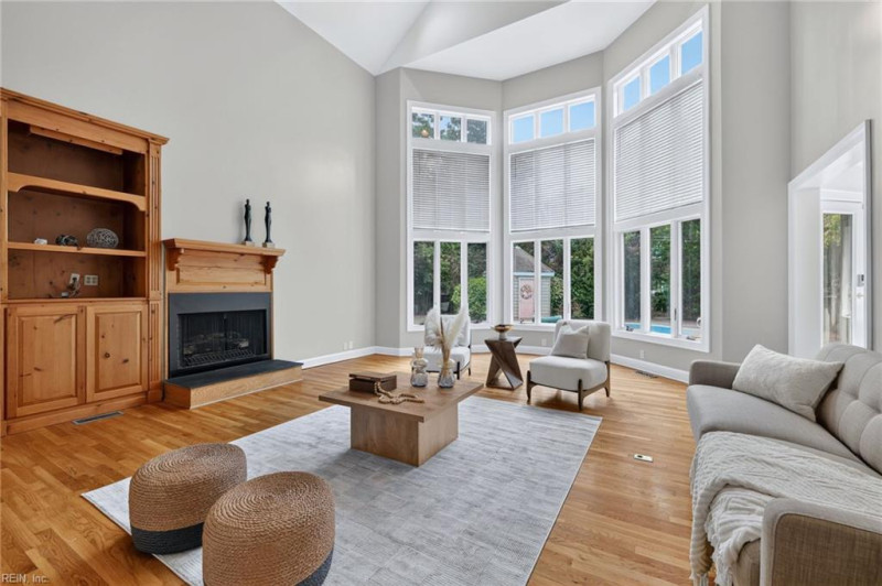 Photo 8 of 49 residential for sale in Virginia Beach virginia