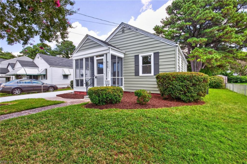 Photo 23 of 26 residential for sale in Portsmouth virginia