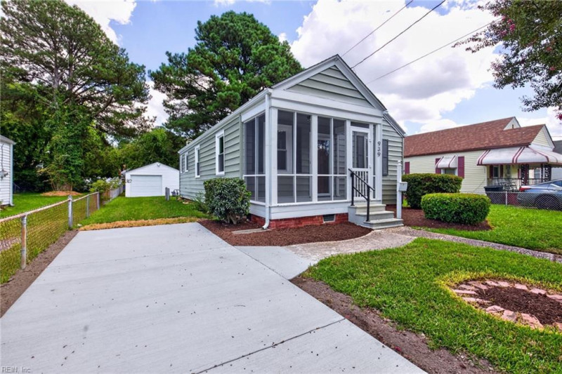 Photo 24 of 26 residential for sale in Portsmouth virginia