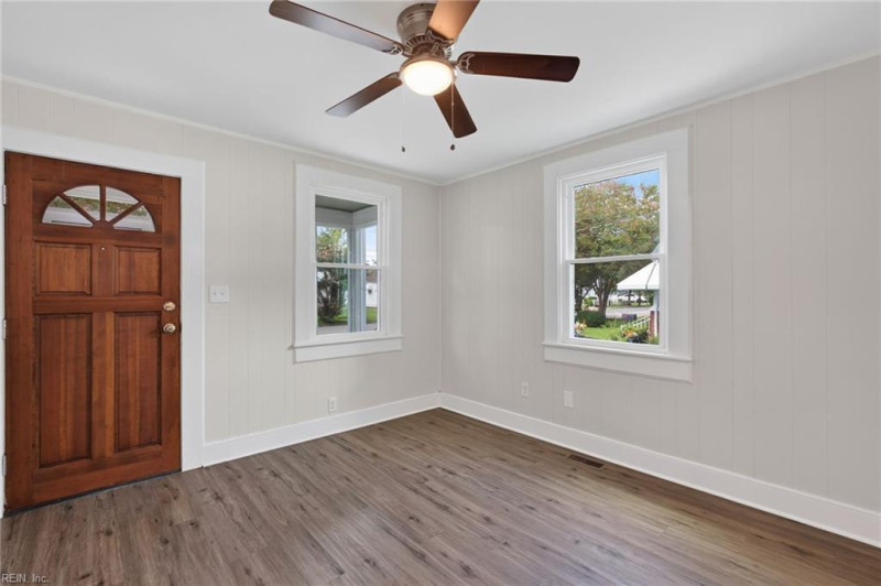 Photo 6 of 26 residential for sale in Portsmouth virginia