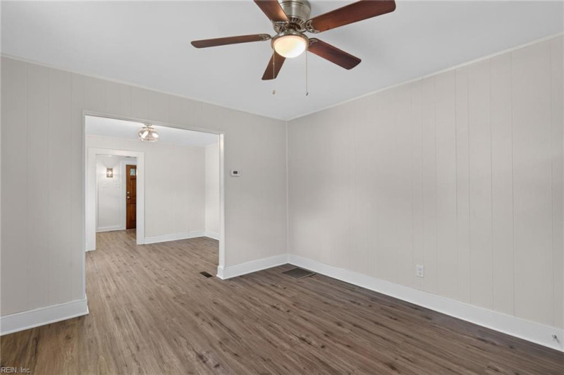 Photo 8 of 26 residential for sale in Portsmouth virginia