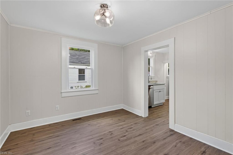 Photo 9 of 26 residential for sale in Portsmouth virginia