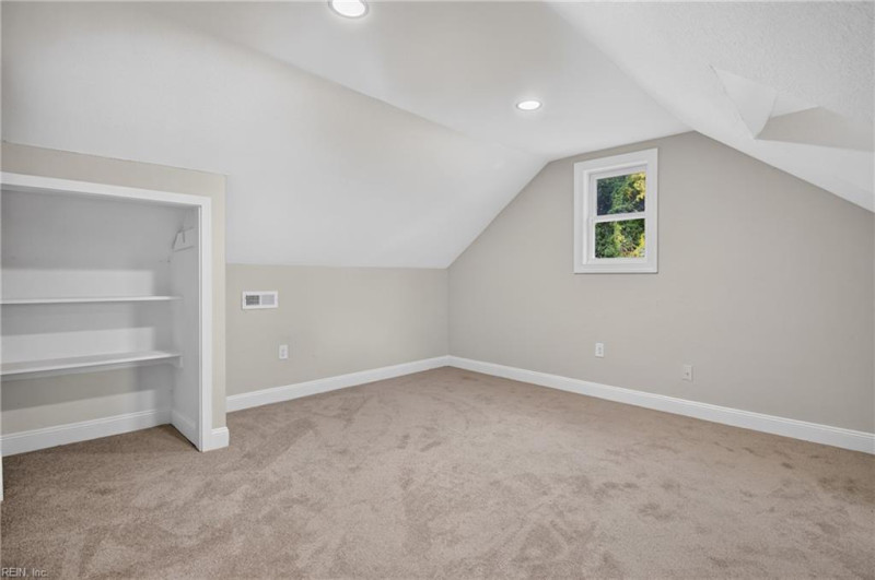 Photo 35 of 50 residential for sale in Portsmouth virginia
