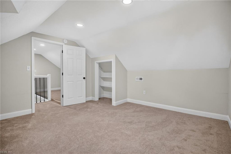 Photo 37 of 50 residential for sale in Portsmouth virginia