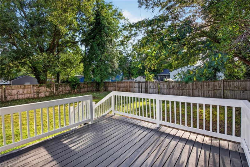 Photo 38 of 50 residential for sale in Portsmouth virginia