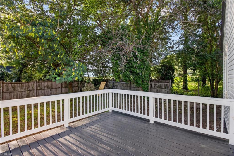 Photo 39 of 50 residential for sale in Portsmouth virginia