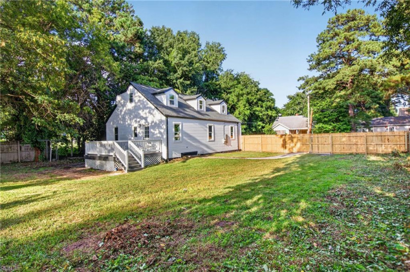 Photo 40 of 50 residential for sale in Portsmouth virginia