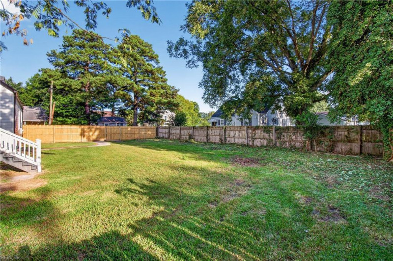 Photo 43 of 50 residential for sale in Portsmouth virginia