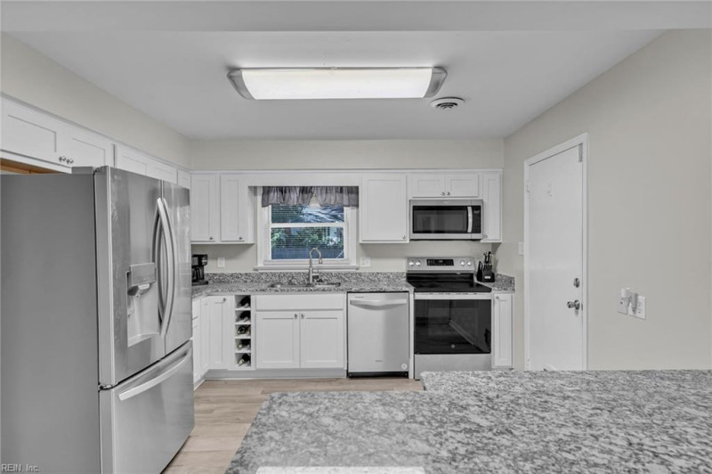 Photo 11 of 41 residential for sale in Poquoson virginia Photo 11 of 41 residential for sale in Poquoson virginia