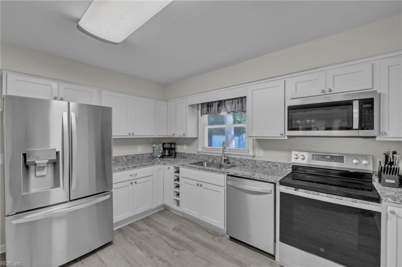 Photo 4 of 41 residential for sale in Poquoson virginia Photo 4 of 41 residential for sale in Poquoson virginia