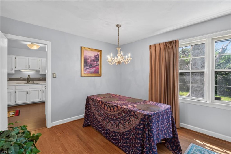 Photo 16 of 39 residential for sale in Portsmouth virginia
