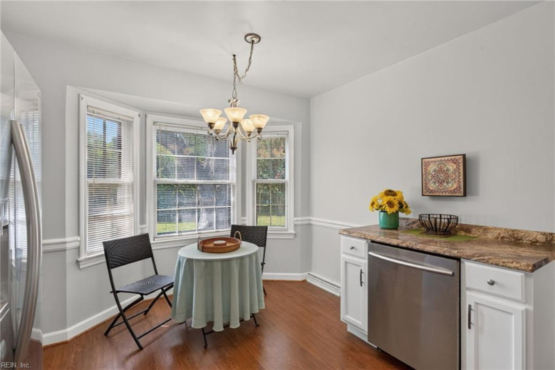 Photo 18 of 39 residential for sale in Portsmouth virginia
