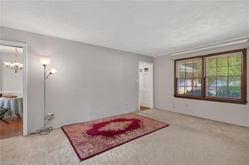 Photo 7 of 39 residential for sale in Portsmouth virginia