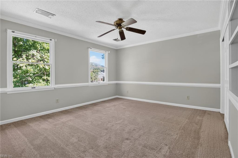 Photo 18 of 34 residential for sale in Chesapeake virginia