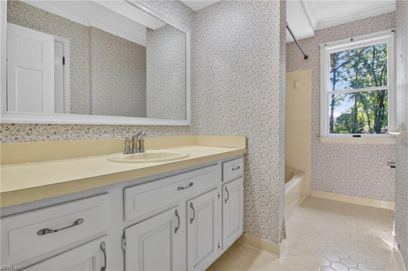 Photo 22 of 34 residential for sale in Chesapeake virginia