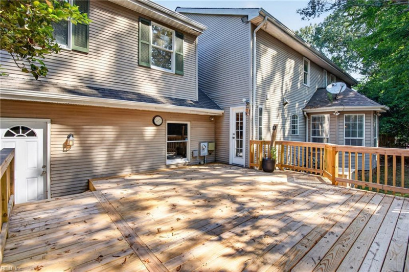 Photo 32 of 34 residential for sale in Chesapeake virginia