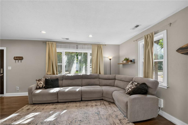 Photo 10 of 38 residential for sale in Norfolk virginia Photo 10 of 38 residential for sale in Norfolk virginia