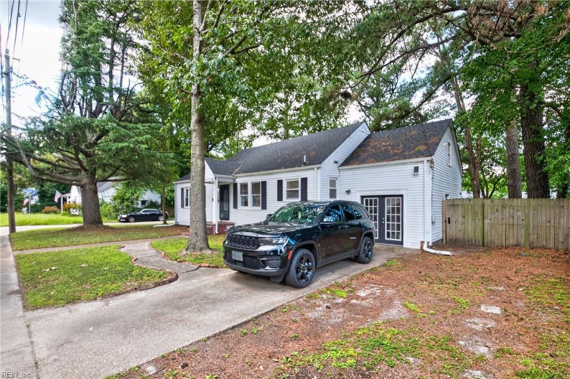Photo 3 of 38 residential for sale in Norfolk virginia Photo 3 of 38 residential for sale in Norfolk virginia
