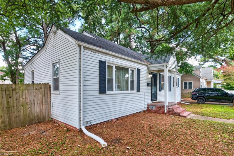 Photo 4 of 38 residential for sale in Norfolk virginia Photo 4 of 38 residential for sale in Norfolk virginia