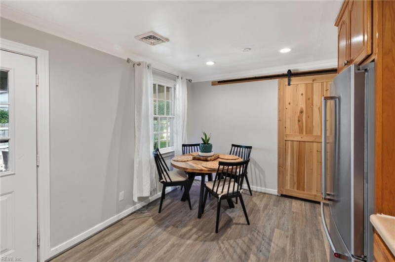 Photo 12 of 34 residential for sale in Portsmouth virginia