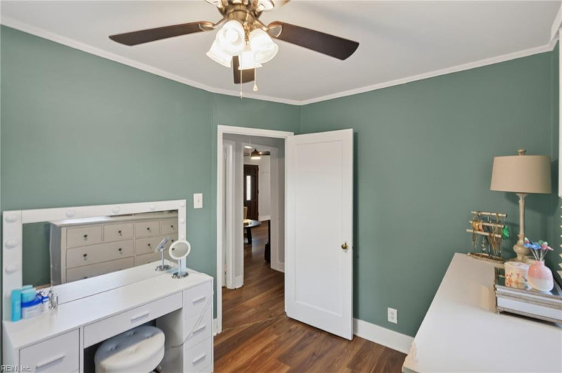Photo 16 of 34 residential for sale in Portsmouth virginia