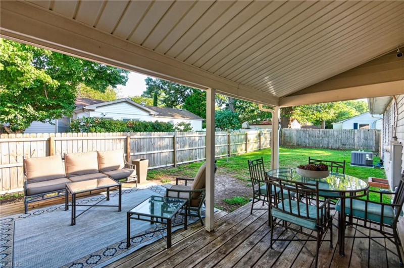 Photo 21 of 34 residential for sale in Portsmouth virginia