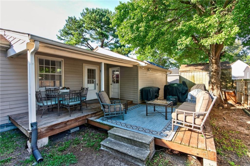 Photo 22 of 34 residential for sale in Portsmouth virginia