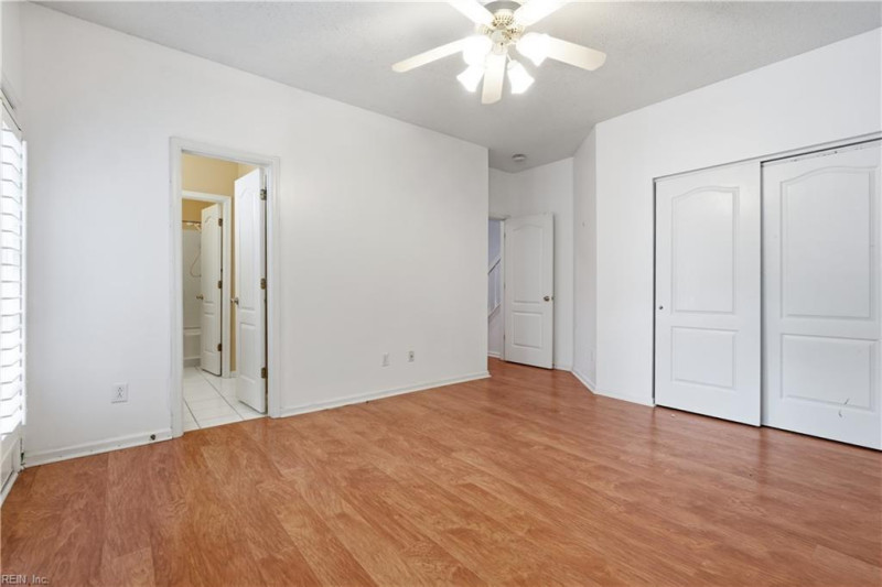 Photo 16 of 32 residential for sale in Chesapeake virginia