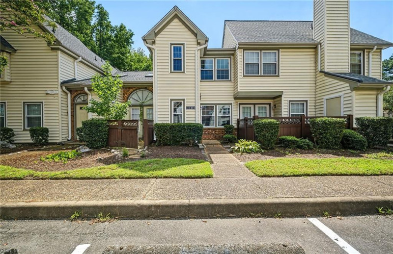 Photo 1 of 30 residential for sale in Chesapeake virginia Photo 1 of 30 residential for sale in Chesapeake virginia