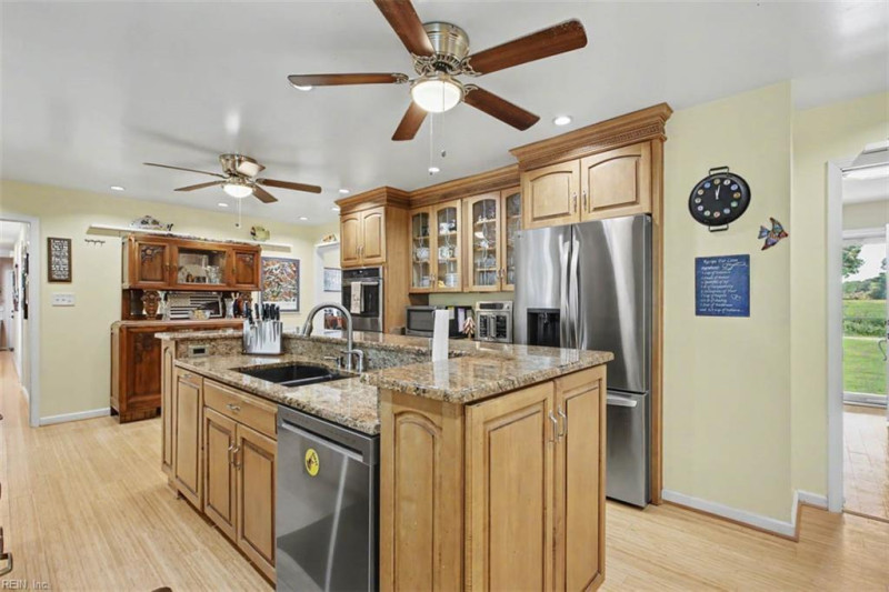 Photo 11 of 50 residential for sale in Virginia Beach virginia Photo 11 of 50 residential for sale in Virginia Beach virginia