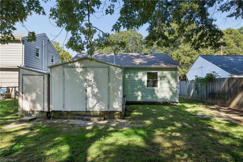 Photo 29 of 31 residential for sale in Hampton virginia