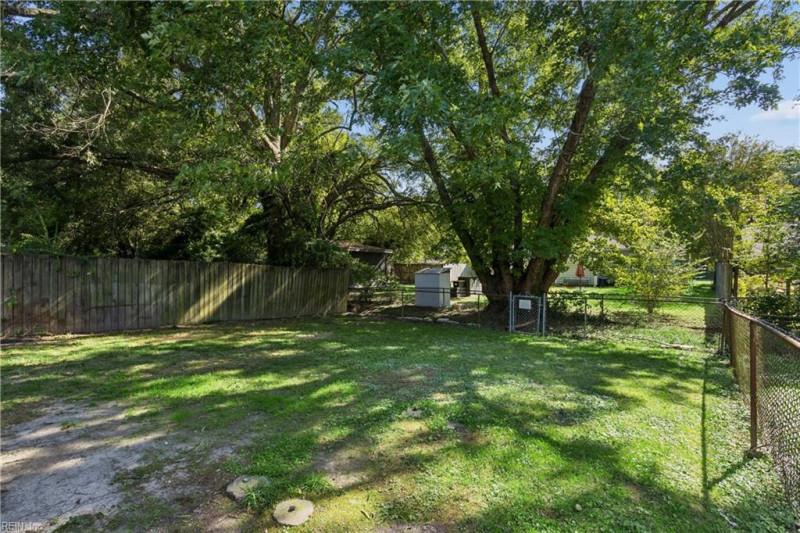 Photo 30 of 31 residential for sale in Hampton virginia