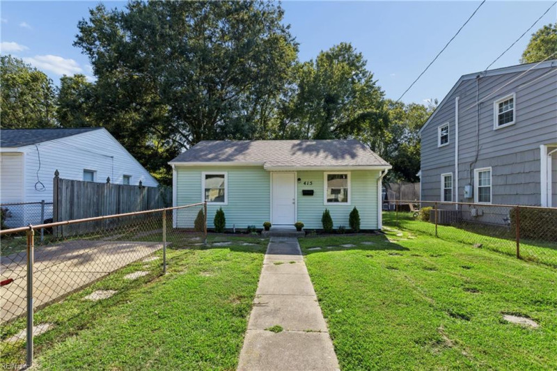 Photo 4 of 31 residential for sale in Hampton virginia
