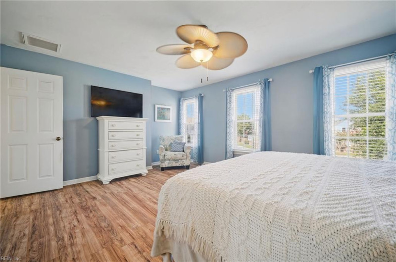Photo 21 of 49 residential for sale in Virginia Beach virginia