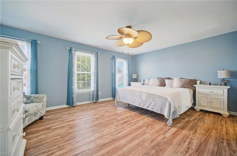 Photo 23 of 49 residential for sale in Virginia Beach virginia