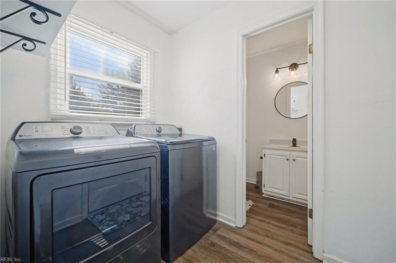 Photo 38 of 49 residential for sale in Virginia Beach virginia
