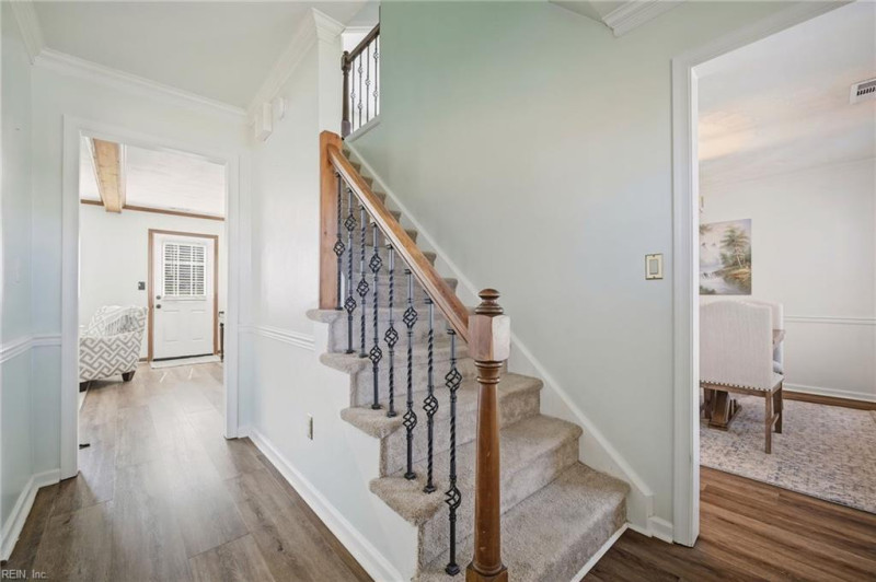Photo 4 of 49 residential for sale in Virginia Beach virginia