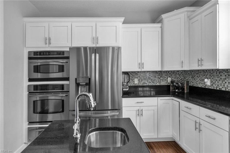 Photo 16 of 43 residential for sale in Virginia Beach virginia